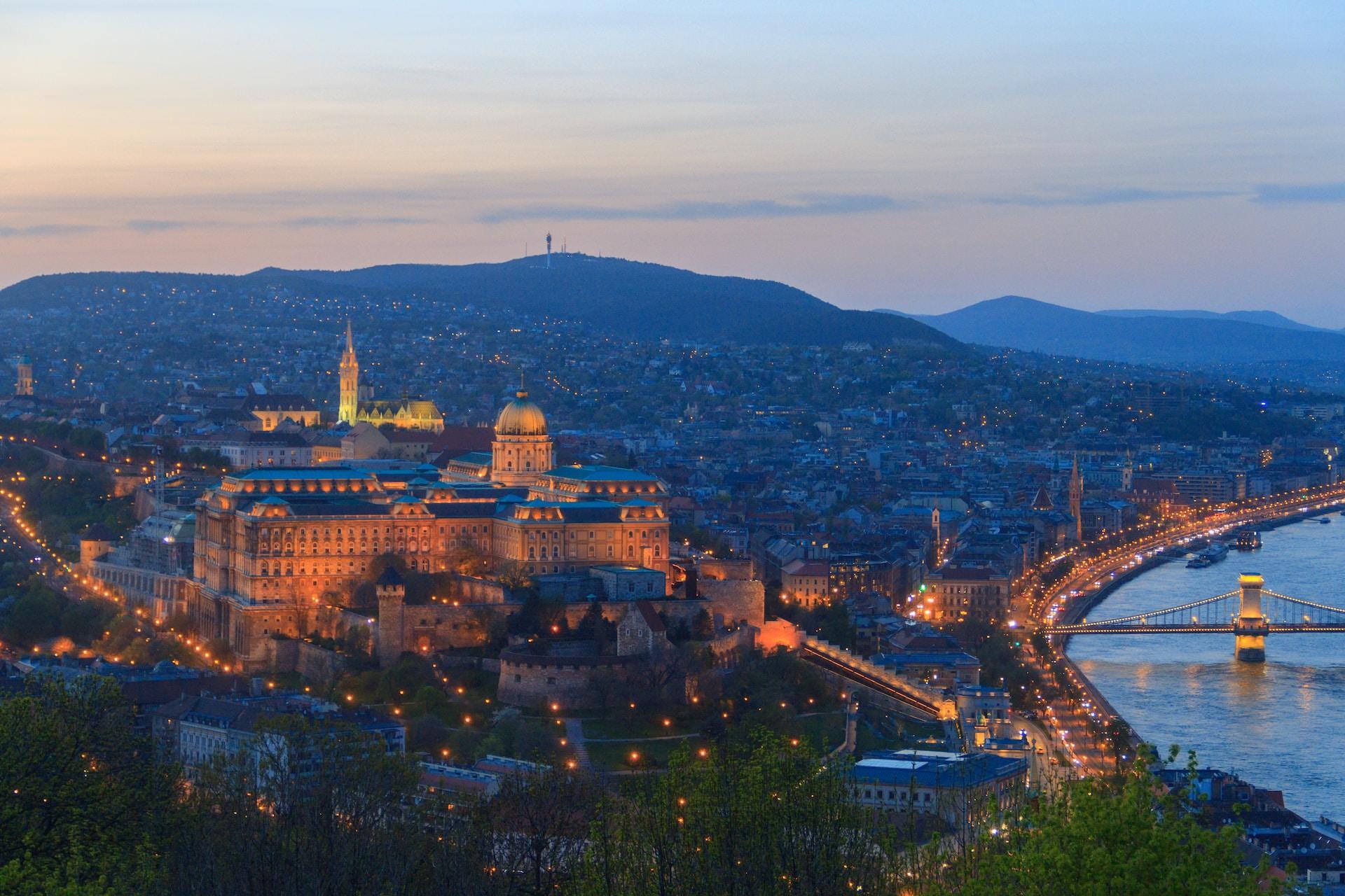 Big Winter Bucket List in Hungary - background banner